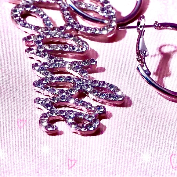 Barbie Dangle Earrings - Picture 5 of 6